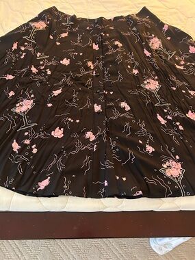 Collectif Black Button-Front Circle skirtwith Tipsy Elephant Pink Cocktail Print